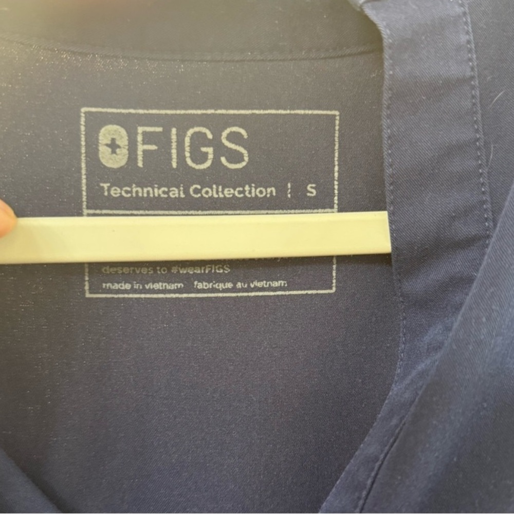 Figs Navy Rafaela Technical Collection Scrub Top - Picture 2 of 2